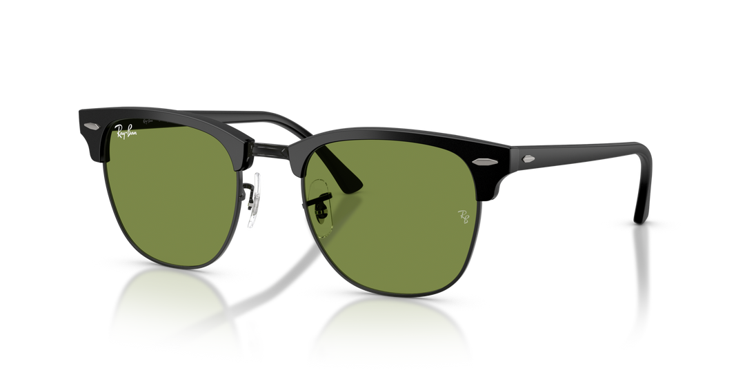 RAY-BAN RB3016 CLUBMASTER 601S4E Negro Mate sobre Negro, vista tres cuartos #color_601s4e