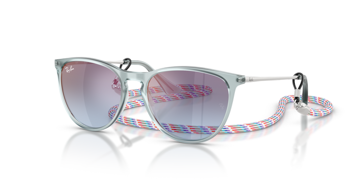 RAY-BAN JUNIOR RAY-BAN RJ9060S JUNIOR ERIKA 7223U0 Azul Traslúcido, vista tres cuartos 