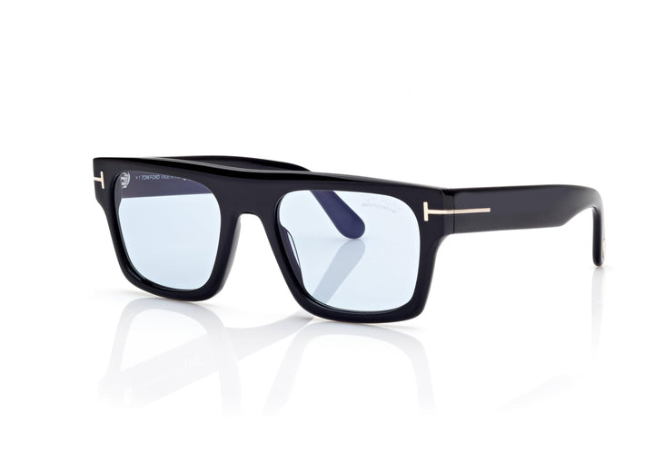 TOM FORD FT1337 — color 01V, medida 53 — vista de tres cuartos 