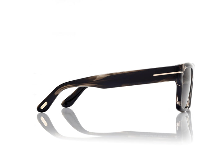 TOM FORD FT1337 — color 55J, medida 53 — vista lateral 