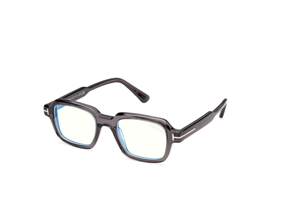 TOM FORD FT6123-B — color 020, medida 48 — vista tres cuartos 