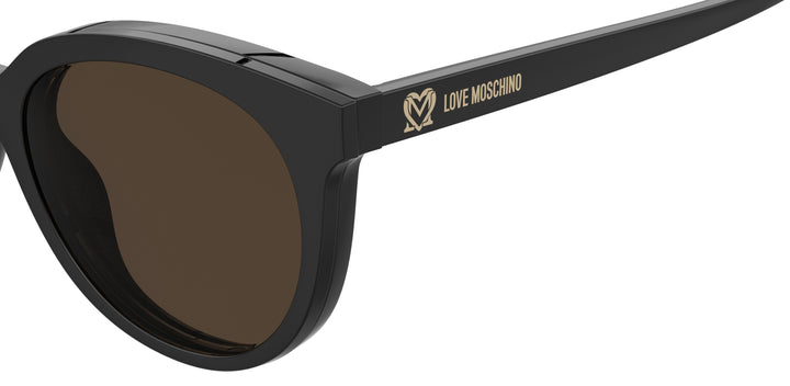 LOVE MOSCHINO MOL058/CS negro, detalle del logotipo y la bisagra 