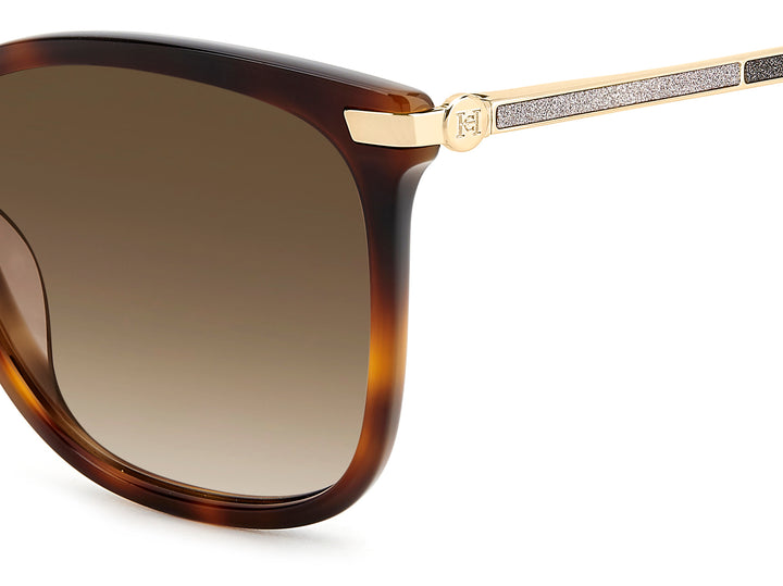CAROLINA HERRERA HE0261/G/S havana, detalle del logotipo y la bisagra 