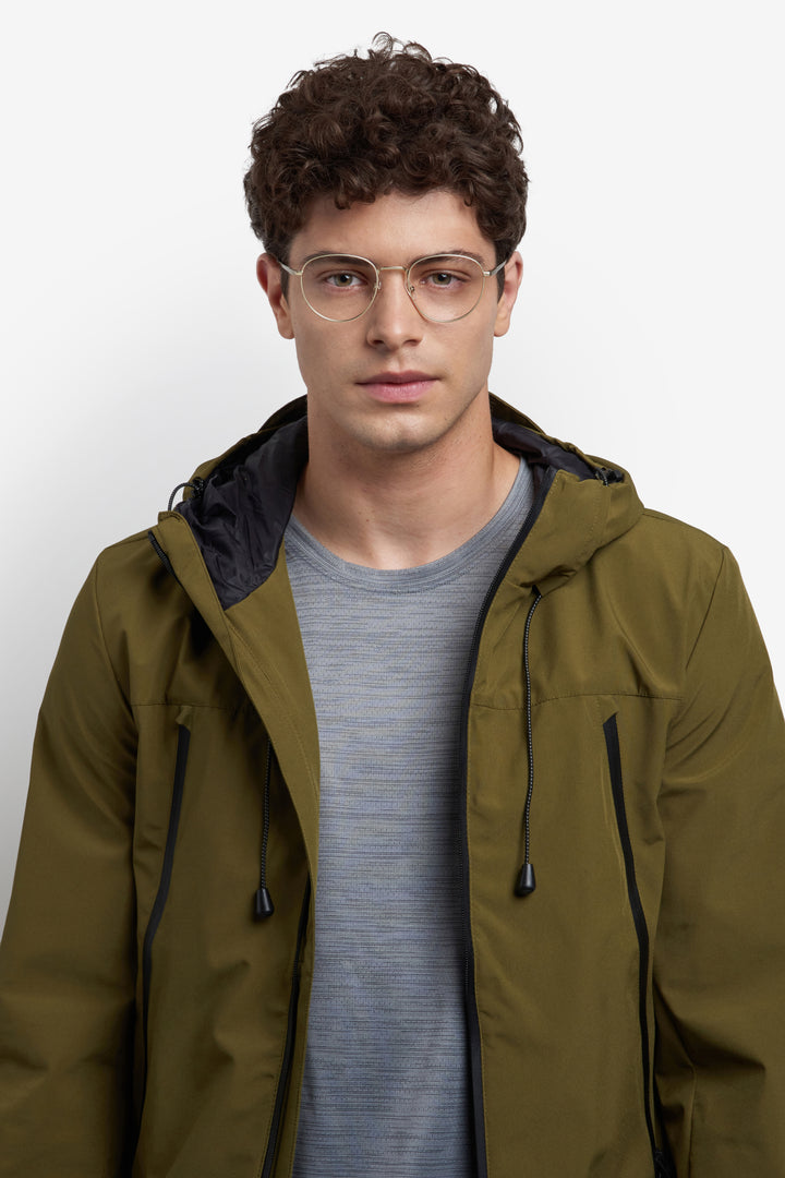 CARRERA 8908, color 0NZ, vista en modelo frontal 