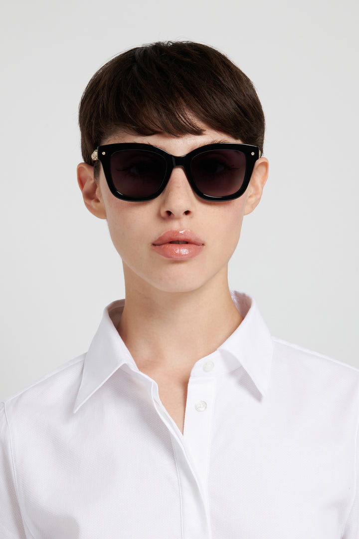 CAROLINA HERRERA HER 0407/G/S, color 807, vista en modelo frontal 