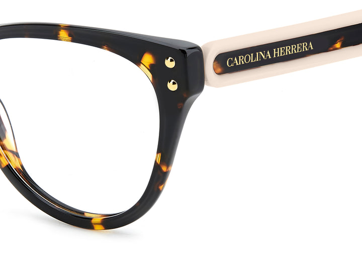 CAROLINA HERRERA HE0256 havana, detalle del logotipo y la bisagra 