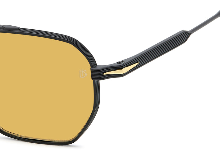 DAVID BECKHAM DB 1229/S negro mate y dorado, detalle del logotipo y la bisagra 