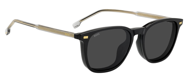 BOSS 1882/G/C negro y gris, ángulo alternativo de tres cuartos con clip colocado 