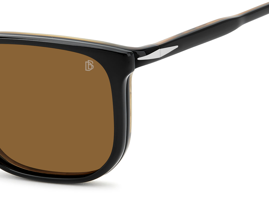 DAVID BECKHAM DB 1210/C negro y beige veteado, detalle del logotipo y la bisagra 