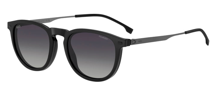 BOSS 1640/CS negro y gris, vista de tres cuartos con clip solar montado 