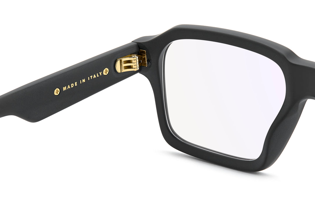 CARRERA VICTORY C 24 negro y dorado, detalle interior de la bisagra y la varilla 