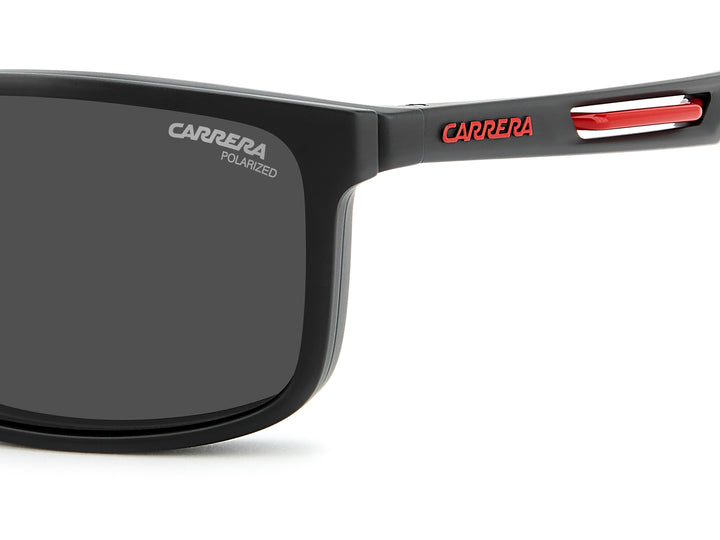 CARRERA CA 8933/C negro mate y rojo, detalle del logotipo y la bisagra 