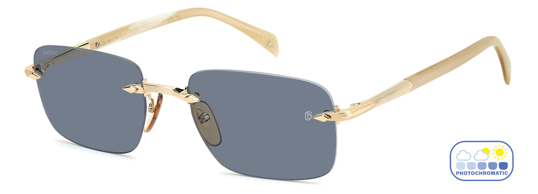 DAVID BECKHAM DB 1195/S dorado y beige veteado, vista de tres cuartos con lentes en estado oscuro 