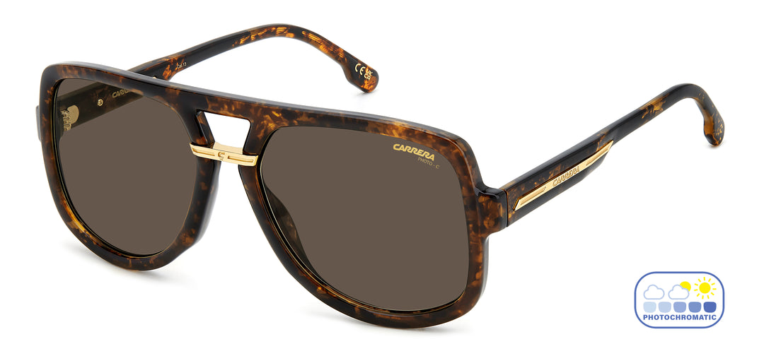CARRERA VICTORY C 10/S havana, vista de tres cuartos con lentes en estado oscuro 